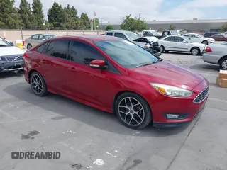 2015 Ford Focus SE с VIN 1FADP3F29FL241737, выставлен на аукционе IAAI как лот 42464593 с пробегом 171 498 миль миль и . История ставок и продаж доступна на DreamBid. Изображение 1.