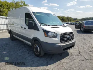 2018 Ford Transit z VIN 1FTYR2CM1JKB39451, wystawiony jako Copart lot #70852124 z przebiegiem 230 942 mil mil oraz Tytuł czysty. Historia ofert i sprzedaży dostępna na DreamBid. Obrazek 4.