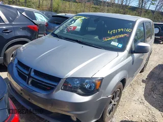 2019 Dodge Grand Caravan GT with VIN 2C4RDGEG0KR640664, listed as a IAAI auction lot 42139160 with 73,591 mi miles and . Bid and sale history available at DreamBid. Image 18.