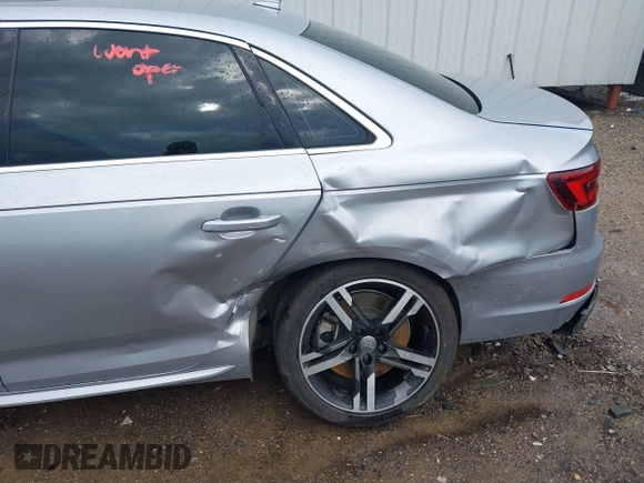 2018 Audi A4 Premium Plus z VIN WAUENAF43JN012300, wystawiony jako IAAI lot #42175129 z przebiegiem 89 521 mil mil oraz . Historia ofert i sprzedaży dostępna na DreamBid. Obrazek 6.