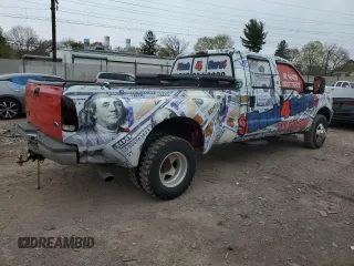 2003 Ford F-350 XL with VIN 1FTWW33P13ED54863, listed as a Copart auction lot 52703825 with 314,593 mi miles and Clean Title. Bid and sale history available at DreamBid. Image 3.
