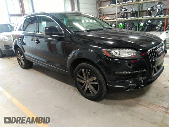 2014 Audi Q7 Premium Plus z VIN WA1LMAFE3ED013667, wystawiony jako IAAI lot #40940362 z przebiegiem 111 599 mil mil oraz . Historia ofert i sprzedaży dostępna na DreamBid. Obrazek 1.