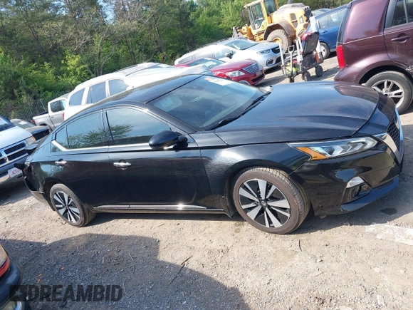 2020 Nissan Altima SV with VIN 1N4BL4DV7LC247666, listed as a IAAI auction lot 42009248 with 77,356 mi miles and . Bid and sale history available at DreamBid. Image 13.