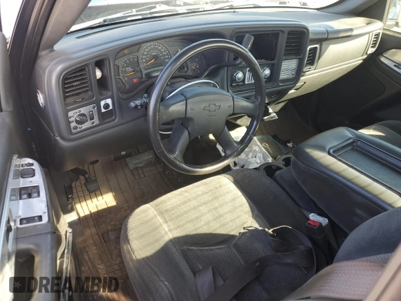 2004 Chevrolet Silverado 1500 LS with VIN 1GCEC14V84Z196019, listed as a Copart auction lot 45602055 with 212,230 mi miles and Salvage Title. Bid and sale history available at carsss.com. Image 8.