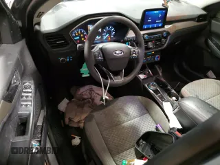 2022 Ford Escape SE with VIN 1FMCU9G68NUA58837, listed as a Copart auction lot 44736274 with 42,146 mi miles and Salvage Title. Bid and sale history available at DreamBid. Image 8.