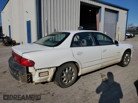 1998 Buick Regal GS with VIN 2G4WF5218W1553273, listed as a Copart auction lot 87310464 with 141,356 mi miles and Salvage Title. Bid and sale history available at carsss.com. Image 3.