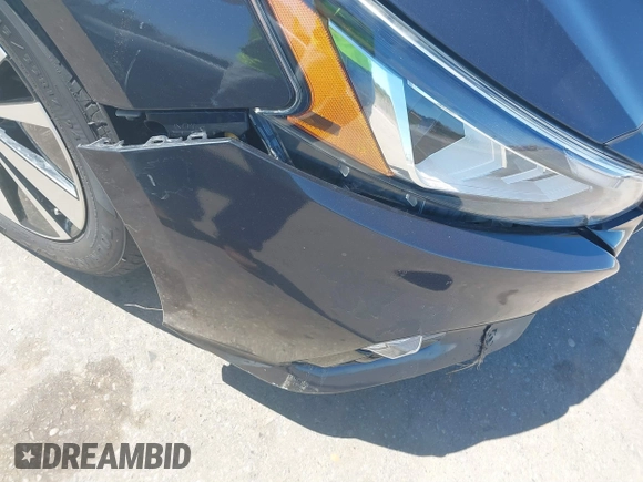 2019 Nissan Altima 2.5 Platinum with VIN 1N4BL4FV2KC113644, listed as a IAAI auction lot 41751975 with 125,617 mi miles. Bid and sale history available at carsss.com. Image 18.