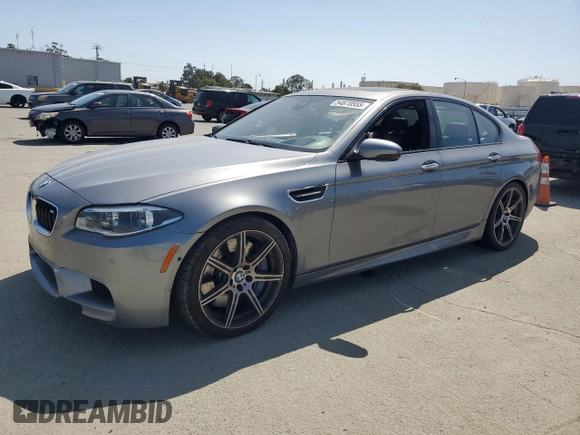 2014 BMW M5 z VIN WBSFV9C58ED593431, wystawiony jako Copart lot #54870555 z przebiegiem 172 191 mil mil oraz Szkoda całkowita • Salvage title. Historia ofert i sprzedaży dostępna na DreamBid. Obrazek 1.