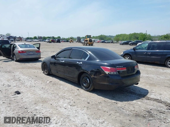 2012 Honda Accord LX Premium z VIN 1HGCP2F49CA055822, wystawiony jako IAAI lot #42244959 z przebiegiem 116 817 mil mil oraz . Historia ofert i sprzedaży dostępna na DreamBid. Obrazek 3.