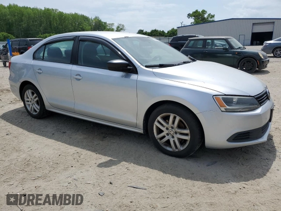 2012 Volkswagen Jetta S с VIN 3VW1K7AJ3CM353619, выставлен на аукционе Copart как лот 53984285 с пробегом 132 382 миль миль и Списание • Salvage title. История ставок и продаж доступна на DreamBid. Изображение 4.