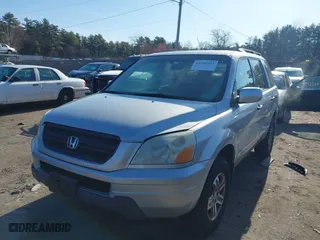 2004 Honda Pilot EX with VIN 2HKYF18594H621365, listed as a IAAI auction lot 41996562 with 223,322 mi miles. Bid and sale history available at carsss.com. Image 2.