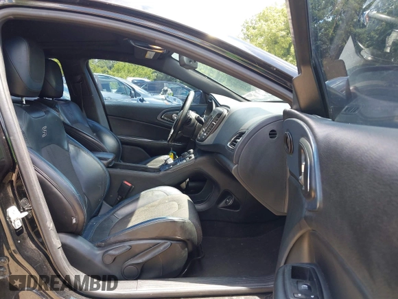 2015 Chrysler 200 S with VIN 1C3CCCBB1FN538906, listed as a IAAI auction lot 42567350 with 131,549 mi miles and . Bid and sale history available at DreamBid. Image 5.