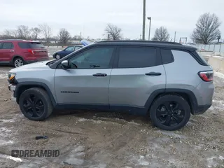 2021 Jeep Compass Latitude with VIN 3C4NJCBB2MT526500, listed as a IAAI auction lot 41642304 with 51,315 mi miles and . Bid and sale history available at carsss.com. Image 15.