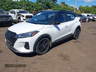 2021 Nissan Kicks SR z VIN 3N1CP5DV2ML563428, wystawiony jako IAAI lot #41658351 z przebiegiem 16 354 mil mil oraz . Historia ofert i sprzedaży dostępna na DreamBid. Obrazek 19.