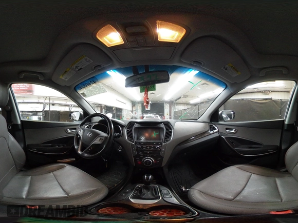 2017 Hyundai Santa Fe Ultimate with VIN 5NMZW4LA0HH040141, listed as a IAAI auction lot 42603243 with 140,817 mi miles and . Bid and sale history available at DreamBid. Image 18.