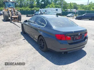 2013 BMW 5 Series 528i xDrive with VIN WBAXH5C57DD114603, listed as a IAAI auction lot 42592212 with 133,058 mi miles and . Bid and sale history available at DreamBid. Image 3.