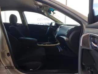 2014 Nissan Altima 2.5 S with VIN 1N4AL3AP8EC117281, listed as a IAAI auction lot 41994220 with 214,605 mi miles. Bid and sale history available at carsss.com. Image 5.