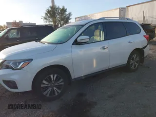 2017 Nissan Pathfinder SV with VIN 5N1DR2MM9HC645218, listed as a IAAI auction lot 40697929 with 103,533 mi miles. Bid and sale history available at carsss.com. Image 2.