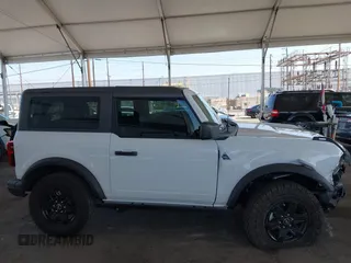 2024 Ford Bronco с VIN 1FMDE1AP4RLB42881, выставлен на аукционе IAAI как лот 42259960 с пробегом 3 797 миль миль и . История ставок и продаж доступна на DreamBid. Изображение 14.