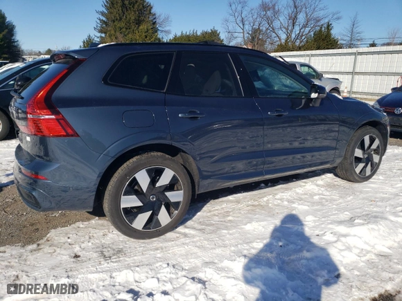 2024 Volvo XC60 Recharge Plug-In Hybrid Ultimate Dark Theme with VIN YV4H60DMXR1918017, listed as a Copart auction lot 87790825 with 5,123 mi miles and Salvage Title. Bid and sale history available at carsss.com. Image 3.