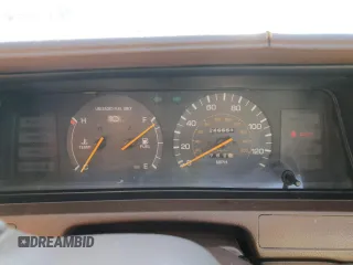 1989 Toyota Camry z VIN JT2SV21W5K0240987, wystawiony jako Copart lot #42248385 z przebiegiem 246 651 mil mil oraz Czysty tytuł • Clean title. Historia ofert i sprzedaży dostępna na DreamBid. Obrazek 9.