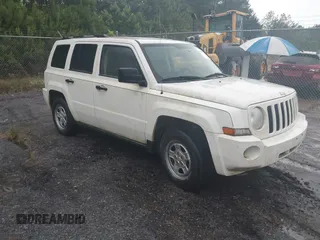 2009 Jeep Patriot Sport z VIN 1J4FT28B19D207712, wystawiony jako IAAI lot #42344834 z przebiegiem 180 351 mil mil oraz . Historia ofert i sprzedaży dostępna na DreamBid. Obrazek 1.