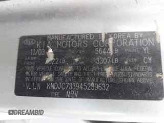 2004 Kia Sorento LX with VIN KNDJC733945239632, listed as a IAAI auction lot 41094685 with 150,838 mi miles. Bid and sale history available at carsss.com. Image 9.