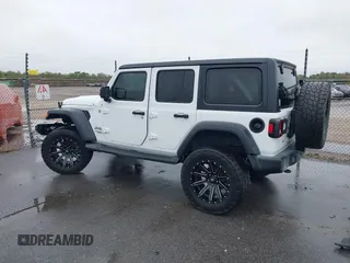 2019 Jeep Wrangler Unlimited Sport Altitude with VIN 1C4HJXDG3KW528647, listed as a IAAI auction lot 40986538 with 85,381 mi miles and . Bid and sale history available at DreamBid. Image 15.