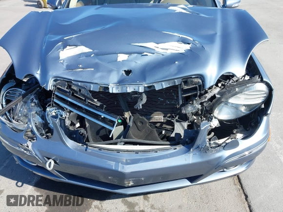 2007 Mercedes-Benz E 350 z VIN WDBUF56X57B124408, wystawiony jako IAAI lot #42185213 z przebiegiem 93 149 mil mil oraz . Historia ofert i sprzedaży dostępna na DreamBid. Obrazek 6.
