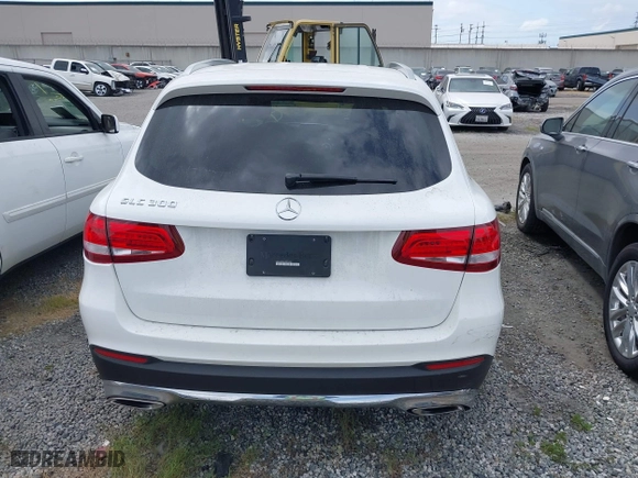 2016 Mercedes-Benz GLC with VIN WDC0G4JBXGF072408, listed as a IAAI auction lot 42095780 with 35,801 mi miles. Bid and sale history available at carsss.com. Image 16.