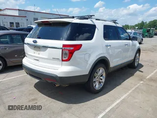 2013 Ford Explorer XLT z VIN 1FM5K7D83DGC28124, wystawiony jako IAAI lot #42331930 z przebiegiem 293 481 mil mil oraz . Historia ofert i sprzedaży dostępna na DreamBid. Obrazek 4.