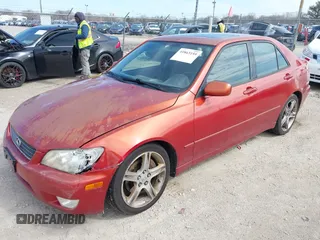 2001 Lexus IS 300/350 z VIN JTHBD182X10015601, wystawiony jako IAAI lot #41863159 z przebiegiem 152 695 mil mil oraz . Historia ofert i sprzedaży dostępna na DreamBid. Obrazek 2.