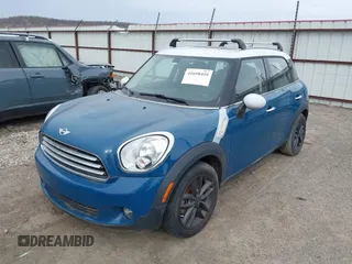2012 MINI Countryman with VIN WMWZB3C59CWM06836, listed as a IAAI auction lot 41690459 with 172,163 mi miles and . Bid and sale history available at DreamBid. Image 2.
