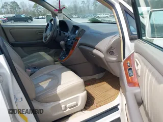 1999 Lexus RX 300 Luxury SUV with VIN JT6GF10U1X0026761, listed as a IAAI auction lot 41810328 with 148,688 mi miles. Bid and sale history available at carsss.com. Image 5.