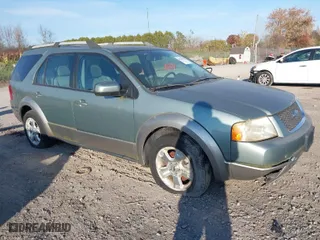 2007 Ford Freestyle SEL with VIN 1FMDK02117GA27089, listed as a IAAI auction lot 41494828 with 171,643 mi miles. Bid and sale history available at carsss.com. Image 1.