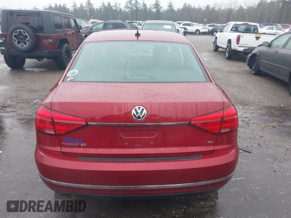 2016 Volkswagen Passat SE z VIN 1VWBT7A31GC023486, wystawiony jako IAAI lot #41205417 z przebiegiem 90 005 mil mil oraz . Historia ofert i sprzedaży dostępna na DreamBid. Obrazek 16.