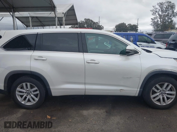 2016 Toyota Highlander LE Plus z VIN 5TDZKRFH7GS171063, wystawiony jako IAAI lot #41787351 z przebiegiem 67 779 mil mil oraz . Historia ofert i sprzedaży dostępna na DreamBid. Obrazek 14.
