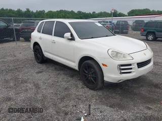 2008 Porsche Cayenne z VIN WP1AA29P88LA18784, wystawiony jako IAAI lot #42531082 z przebiegiem Nie podano mil oraz . Historia ofert i sprzedaży dostępna na DreamBid. Obrazek 1.