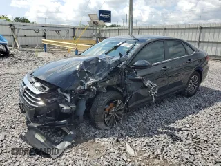 2019 Volkswagen Jetta S z VIN 3VWCB7BUXKM161873, wystawiony jako Copart lot #58712005 z przebiegiem Nie podano mil oraz Szkoda całkowita • Salvage title. Historia ofert i sprzedaży dostępna na DreamBid. Obrazek 1.