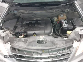 2007 Chrysler Pacifica Touring with VIN 2A8GM68XX7R140279, listed as a IAAI auction lot 41842527 with 135,721 mi miles. Bid and sale history available at carsss.com. Image 10.