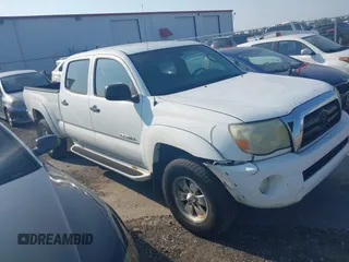 2005 Toyota Tacoma with VIN 5TEMU52N85Z023934, listed as a IAAI auction lot 42537712 with 281,810 mi miles and . Bid and sale history available at DreamBid. Image 1.