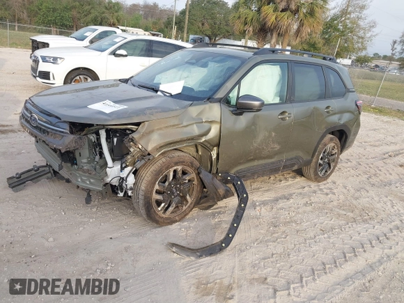 2025 Subaru Forester Limited z VIN JF2SLDRC1SH484884, wystawiony jako IAAI lot #41590511 z przebiegiem 4 933 mil mil oraz . Historia ofert i sprzedaży dostępna na DreamBid. Obrazek 17.