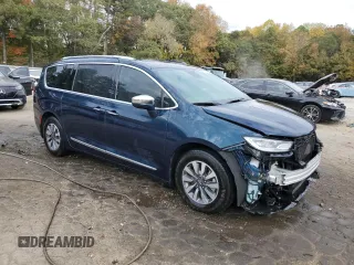 2021 Chrysler Pacifica Hybrid Limited with VIN 2C4RC1S70MR557372, listed as a Copart auction lot 75748774 with 80,322 mi miles and Salvage title. Bid and sale history available at DreamBid. Image 4.