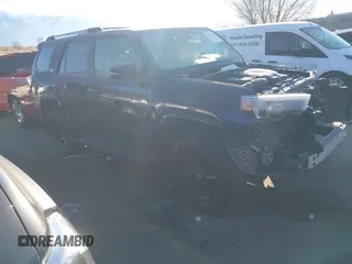 2022 Toyota 4Runner SR5 Premium с VIN JTENU5JR5N6064538, выставлен на аукционе IAAI как лот 41266606 с пробегом 83 098 миль миль и . История ставок и продаж доступна на DreamBid. Изображение 1.
