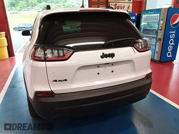 2021 Jeep Cherokee Latitude with VIN 1C4PJMCBXMD198312, listed as a IAAI auction lot 42737697 with 51,228 mi miles and . Bid and sale history available at DreamBid. Image 6.