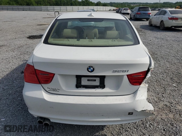 2011 BMW 3 Series 328i xDrive z VIN WBAPK7C53BF087219, wystawiony jako Copart lot #54979425 z przebiegiem 74 030 mil mil oraz Szkoda całkowita • Salvage title. Historia ofert i sprzedaży dostępna na DreamBid. Obrazek 6.