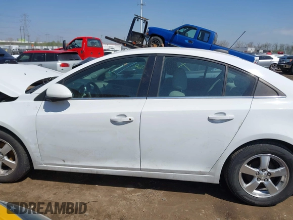 2015 Chevrolet Cruze LT with VIN 1G1PC5SB4F7277616, listed as a IAAI auction lot 42067309 with 134,128 mi miles and . Bid and sale history available at DreamBid. Image 14.