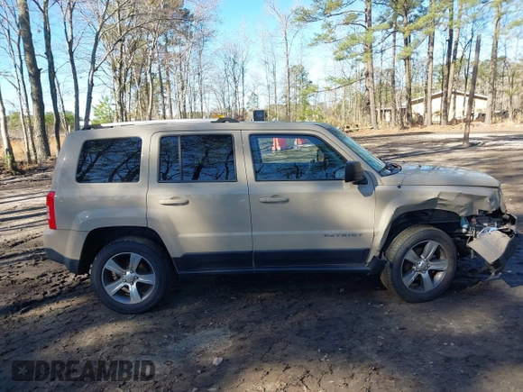 2017 Jeep Patriot High Altitude with VIN 1C4NJRFB6HD194389, listed as a IAAI auction lot 41764249 with 32,008 mi miles. Bid and sale history available at carsss.com. Image 13.