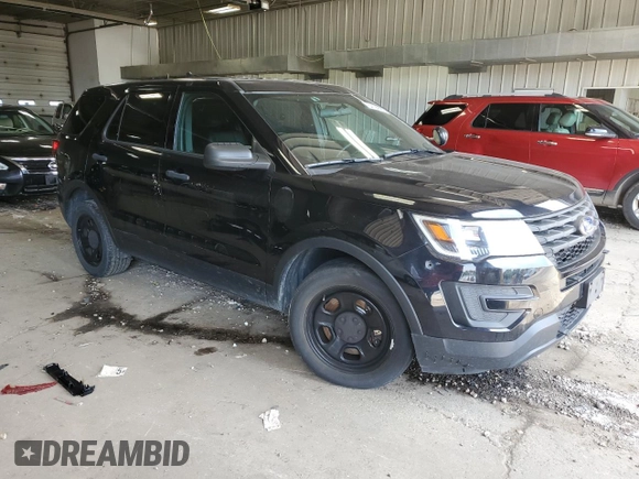 2017 Ford Police Interceptor Utility z VIN 1FM5K8AR1HGD13925, wystawiony jako Copart lot #64199685 z przebiegiem 141 995 mil mil oraz Czysty tytuł • Clean title. Historia ofert i sprzedaży dostępna na DreamBid. Obrazek 4.