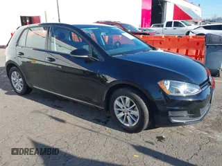 2016 Volkswagen Golf TSI S z VIN 3VW217AU7GM038667, wystawiony jako IAAI lot #41397815 z przebiegiem 52 076 mil mil oraz . Historia ofert i sprzedaży dostępna na DreamBid. Obrazek 1.